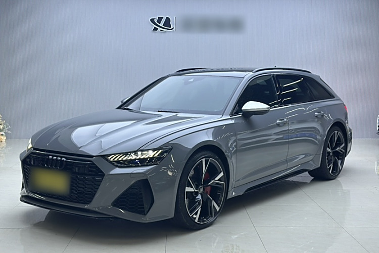 Audi RS 6 2021 car image #2