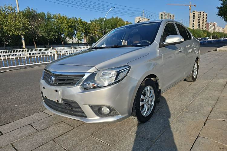 长安 悦翔V3 2016 汽车图片 #2