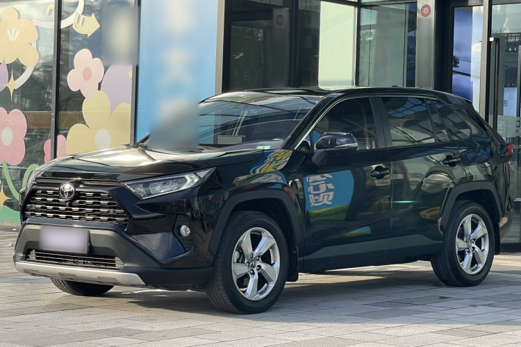 Toyota RAV4 (Imported) 2022 immagine di auto #2