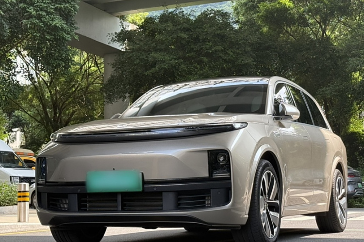 Li L8 2023 изображение автомобиля #2