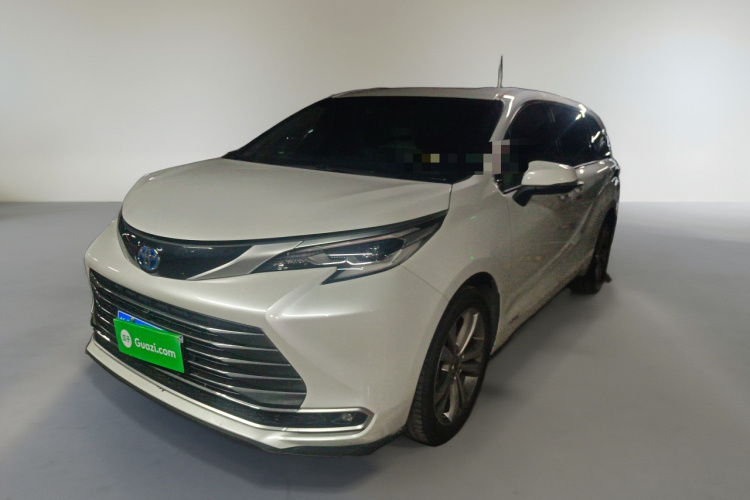 Toyota Sienna 2024 image de voiture #2