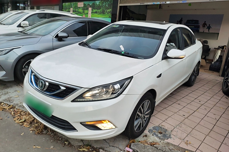 Changan Eado EV 2018 car image #2