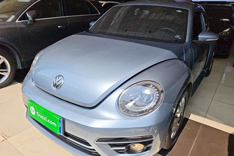 Volkswagen Beetle 2018 immagine di auto #2