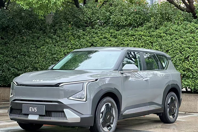 起亚 起亚EV5 2025 汽车图片 #2