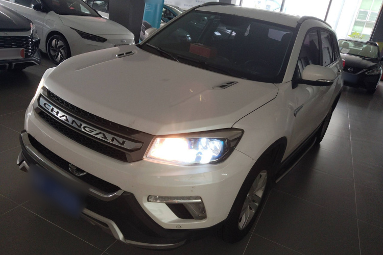 长安 长安CS75 2018 汽车图片 #2