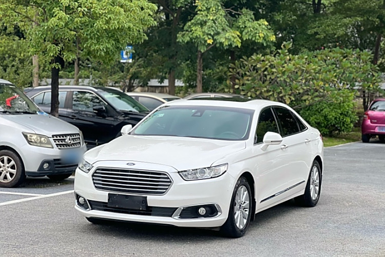 Ford Taurus 2016 #2 Ford Taurus 2016 صورة سيارة #2