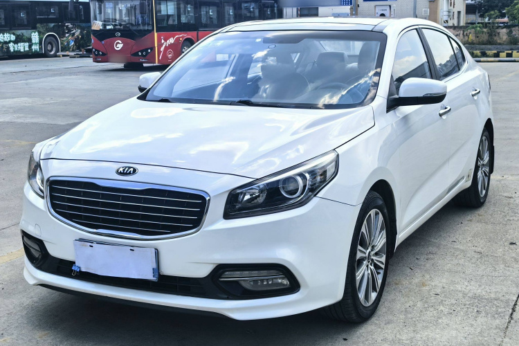 起亚 起亚K4 2016 汽车图片 #2