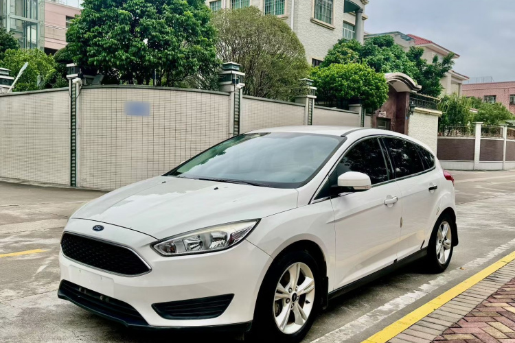 Ford Focus 2018 car image #2