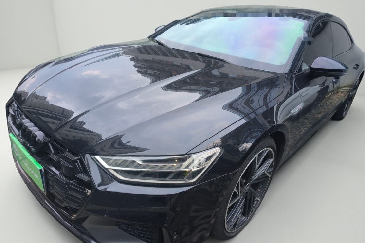 Audi A7L 2024 #2 Audi A7L 2024 صورة سيارة #2