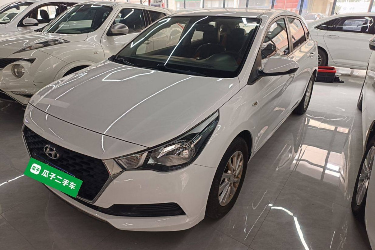 Hyundai Verna RV 2017 #2 Hyundai Verna RV 2017 immagine di auto #2