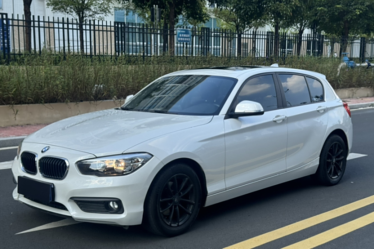 BMW 1 Series (Imported) 2018 car image #2