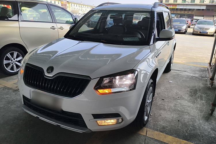 Skoda Yeti 2018 car image #2