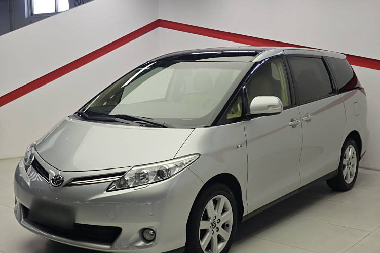 Toyota Previa 2018 car image #2