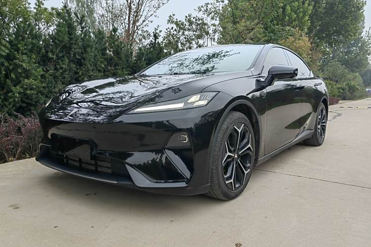 Deepal L07 2025 car image #2