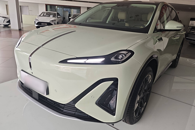 HongQi TianGong 06 صورة سيارة #2