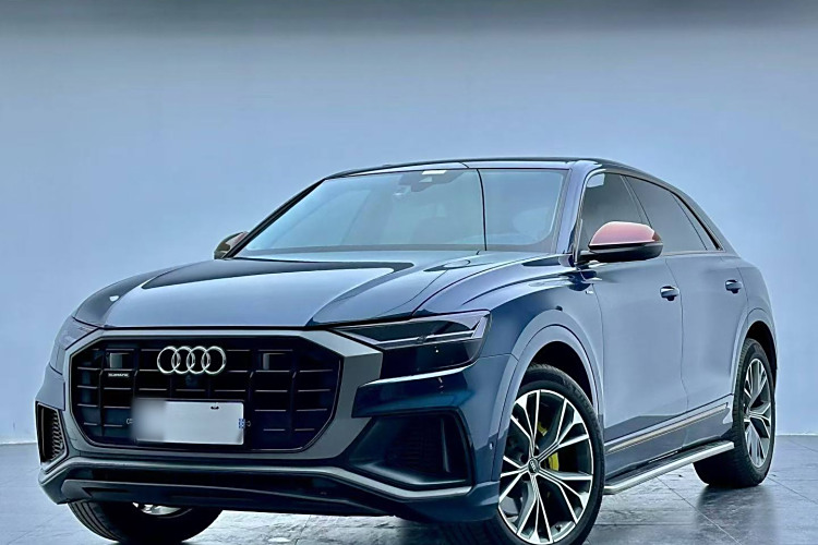 Audi Q8 2021 car image #2