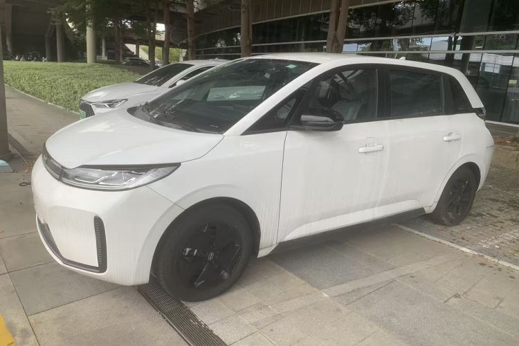 BYD D1 car image #2