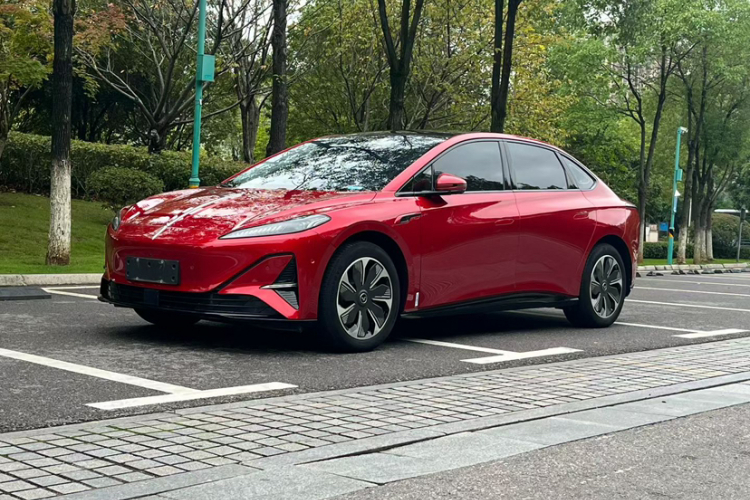 HongQi TianGong 05 2025 #2 HongQi TianGong 05 2025 car image #2