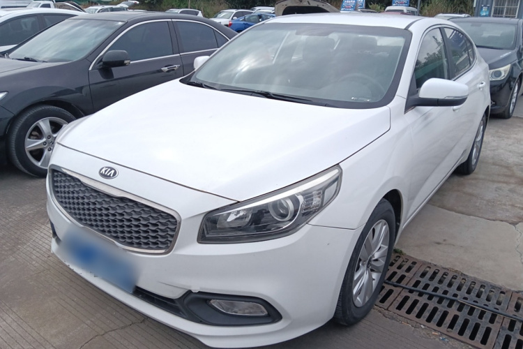 起亚 起亚K4 2016 汽车图片 #2