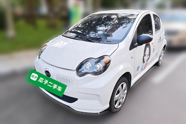 BYD e1 2020 car image #2