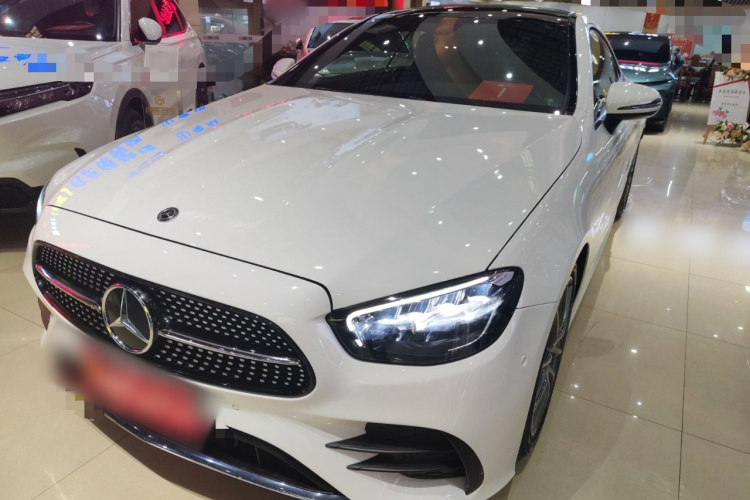 Mercedes-Benz E Class (Imported) 2021 immagine di auto #2