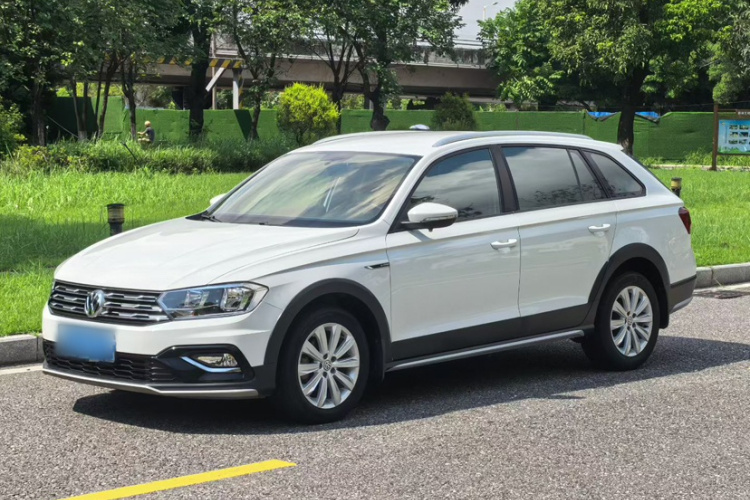 Volkswagen C-Trek 2019 immagine di auto #2