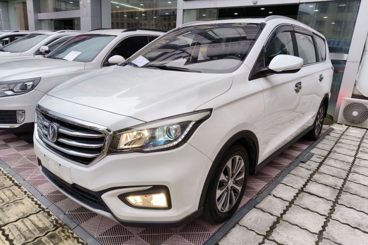 Changan Linmax 2017 car image #2