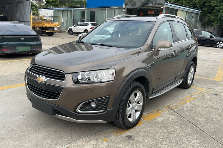 Chevrolet Captiva (Imported) 2016 car image #2