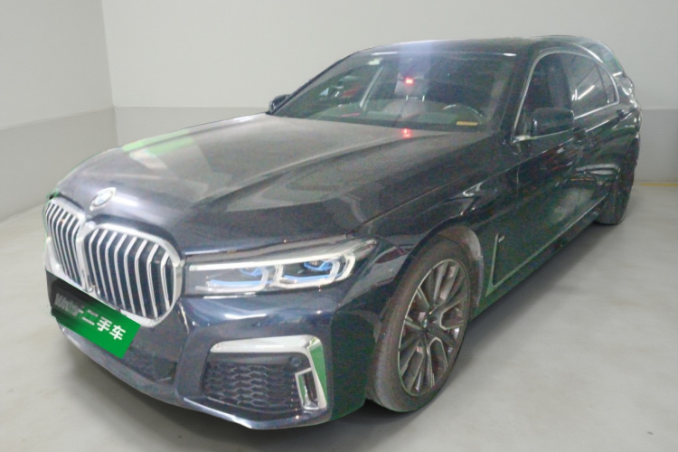 BMW M760Le 2020 car image #2