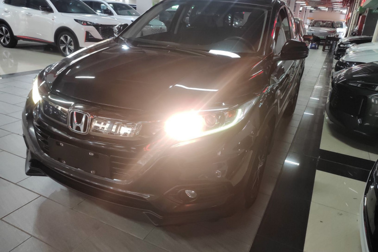 Honda VEZEL 2020 #2 Honda VEZEL 2020 car image #2