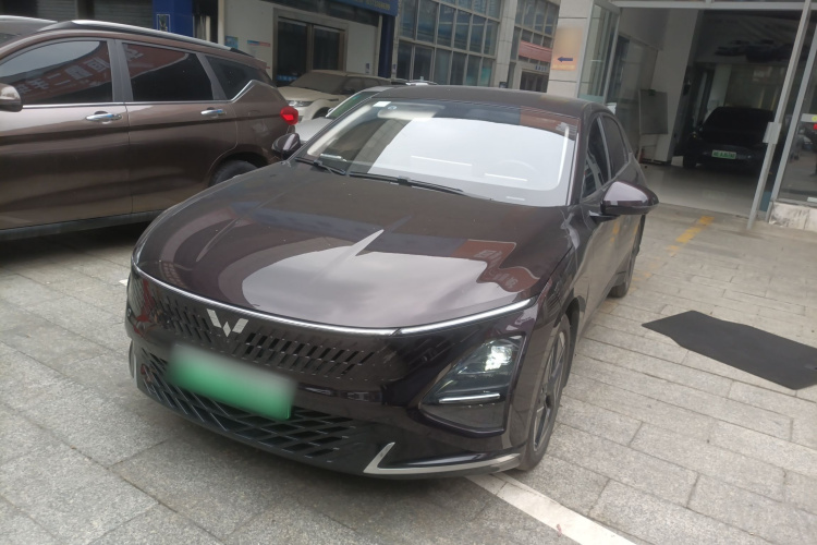 Wuling Starlight 730 New Energy 2023 صورة سيارة #2