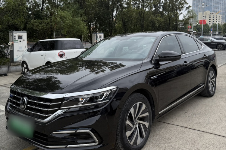 Volkswagen Passat New Energy 2021 immagine di auto #2