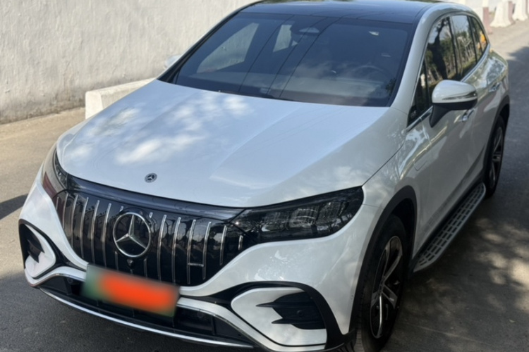 Mercedes-Benz EQE SUV 2023 car image #2