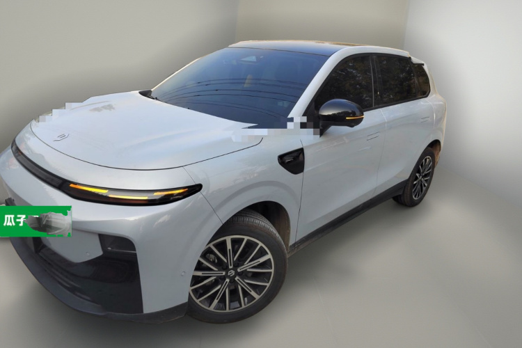 零跑汽车 零跑B10 2025 汽车图片 #2