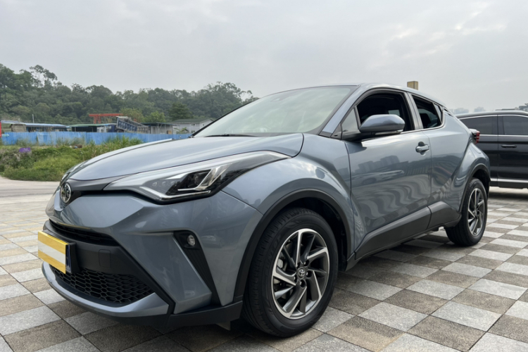 Toyota C-HR 2022 #2 Toyota C-HR 2022 immagine di auto #2