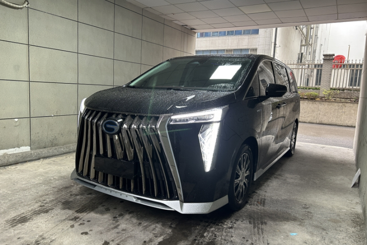 GAC Trumpchi E9 2025 #2 GAC Trumpchi E9 2025 car image #2