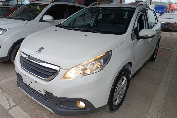 Peugeot 2008 2016 image de voiture #2