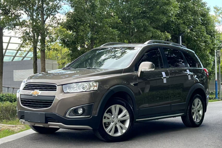 Chevrolet Captiva 2017 #2 Chevrolet Captiva 2017 car image #2