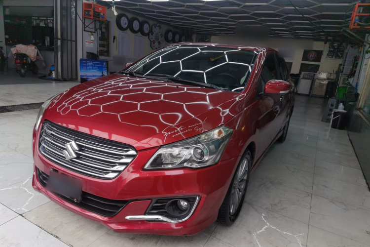 Suzuki Ciaz 2014 car image #2