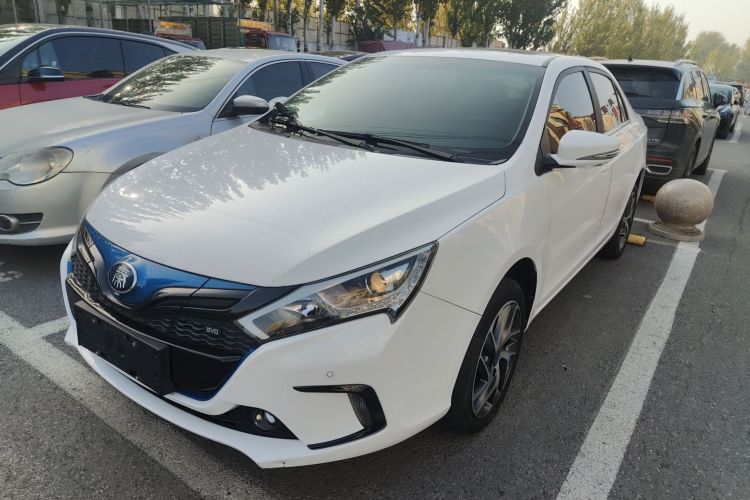 BYD Qin New Energy 2018 car image #2