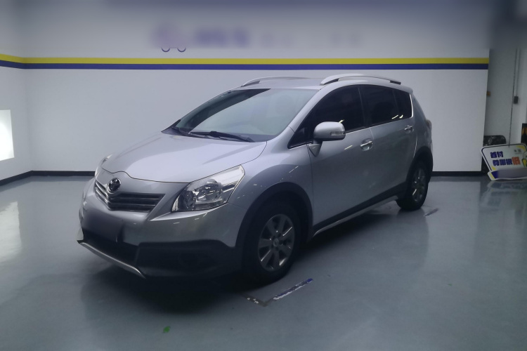 Toyota Verso 2016 car image #2