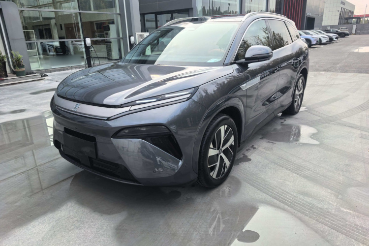 BYD Tang L 2025 #2 BYD Tang L 2025 car image #2