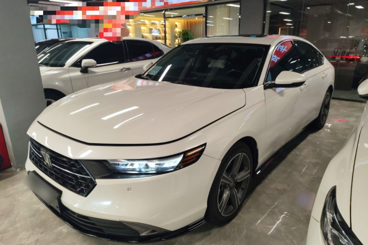 BYD F3R 2024 car image #2