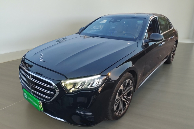 Mercedes-Benz E Class New Energy 2025 immagine di auto #2