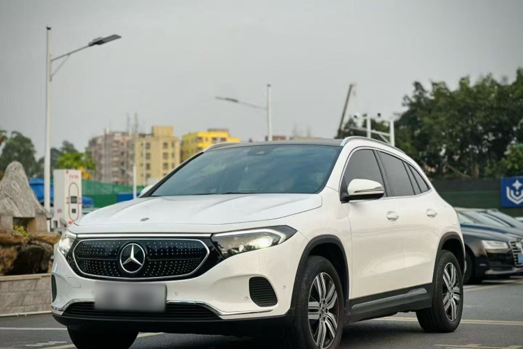 Mercedes-Benz EQA Class 2022 immagine di auto #2