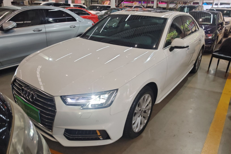 Audi A4 2019 #2 Audi A4 2019 car image #2