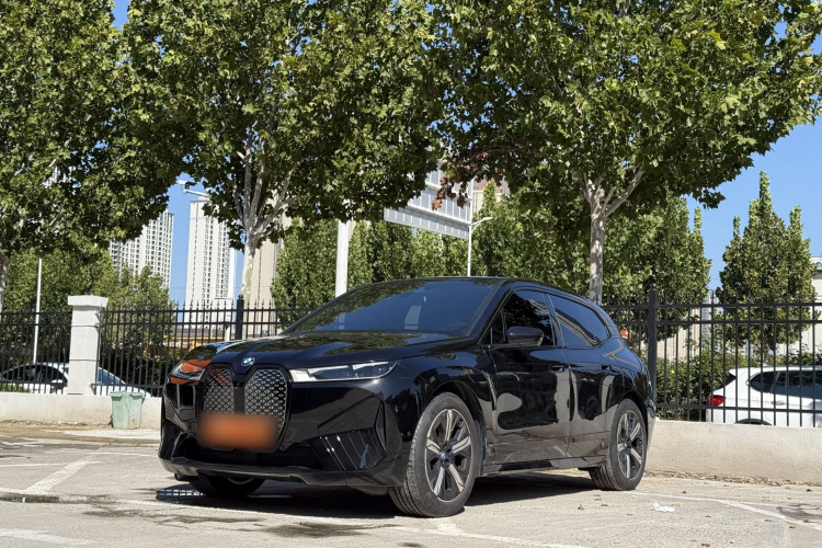 BMW iX 2022 #2 BMW iX 2022 car image #2