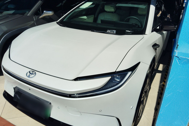 Toyota bZ5 2025 #2 Toyota bZ5 2025 car image #2