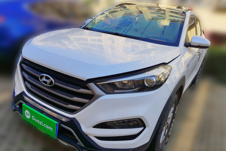 Hyundai Tucson (Imported) 2016 car image #2