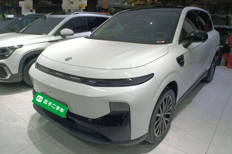 零跑汽车 零跑B10 2025 汽车图片 #2